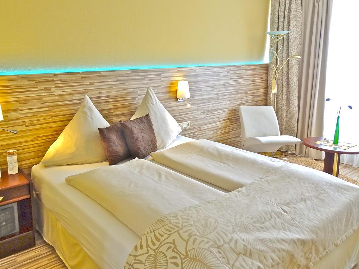 Hotel Scheidberg Wallerfangen Extérieur photo