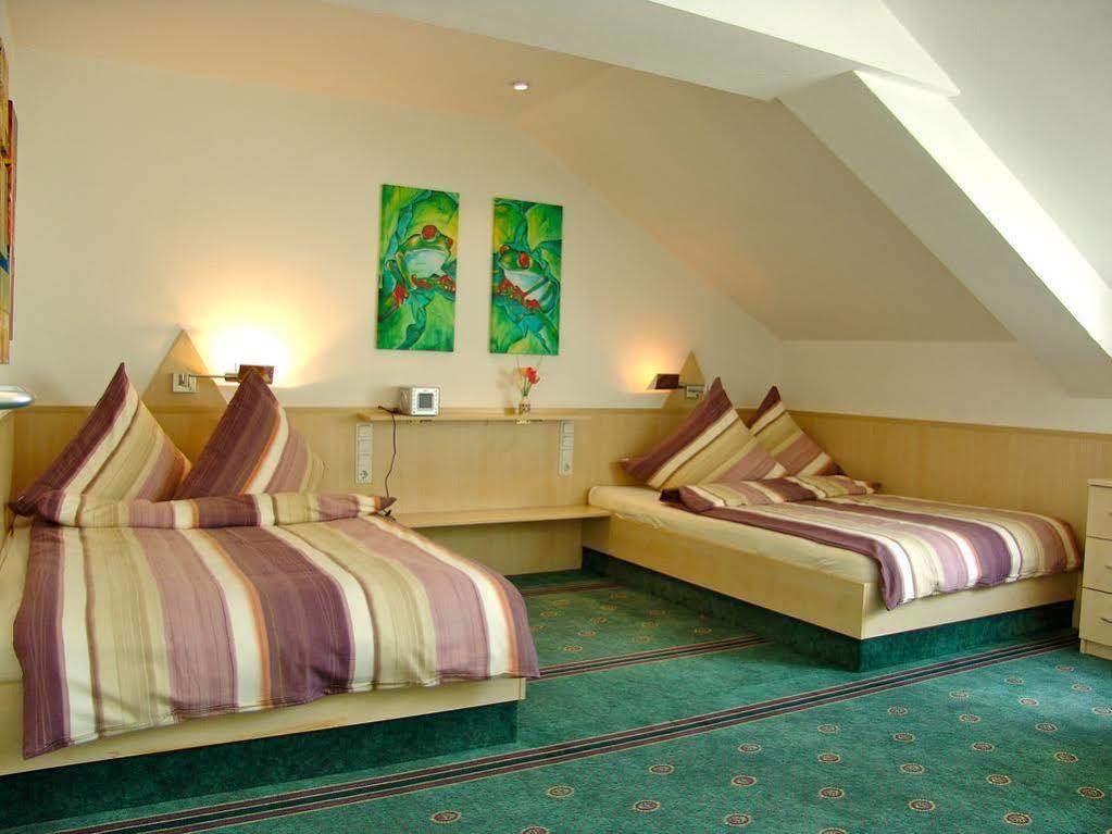 Hotel Scheidberg Wallerfangen Extérieur photo